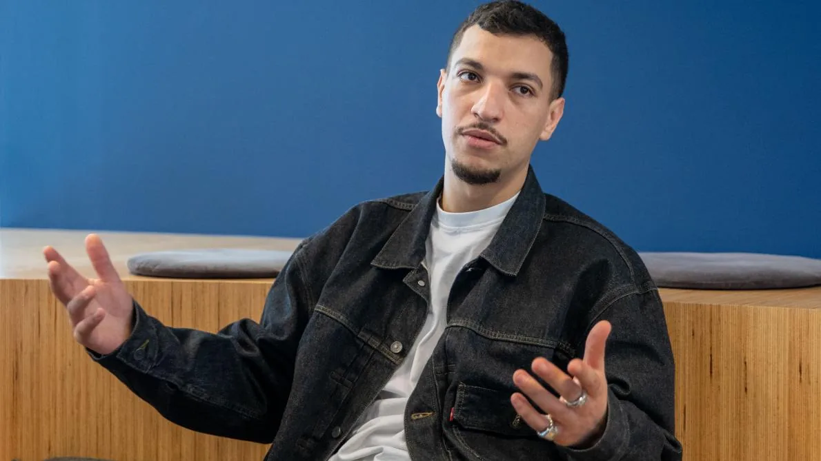 YOUSSEF SWATT’S FAIT SON GRAND RETOUR AVEC "CHUTE LIBRE"
