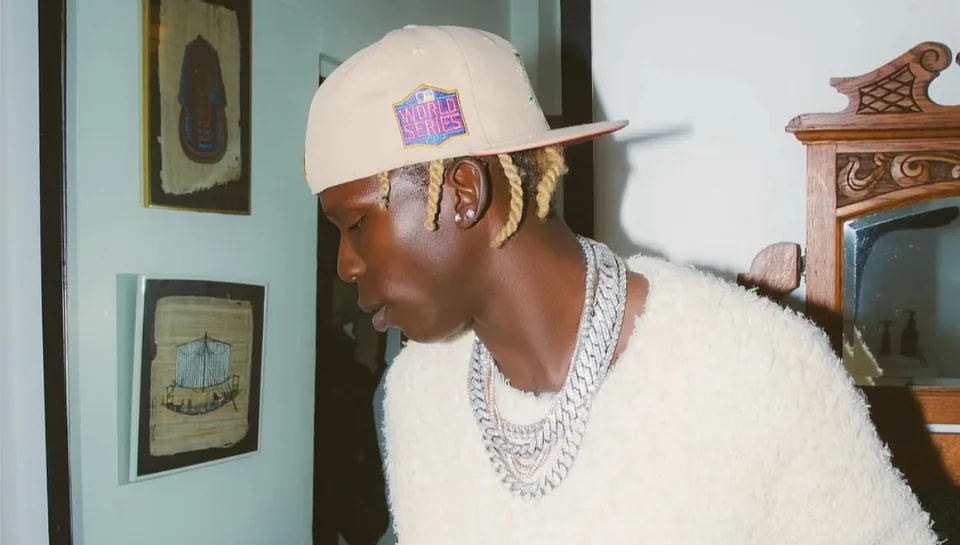 INTROSPECTION ET NOUVELLE DIRECTION ARTISTIQUE : SEYI VIBEZ SURPREND AVEC "PRESSURE"