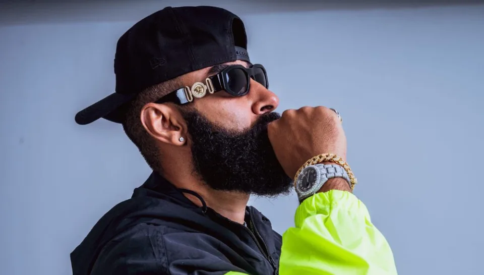 LA FOUINE CÉLÈBRE 20 ANS DE RAP A L'ACCOR ARENA ET ANNONCE UN ALBUM SURPRISE