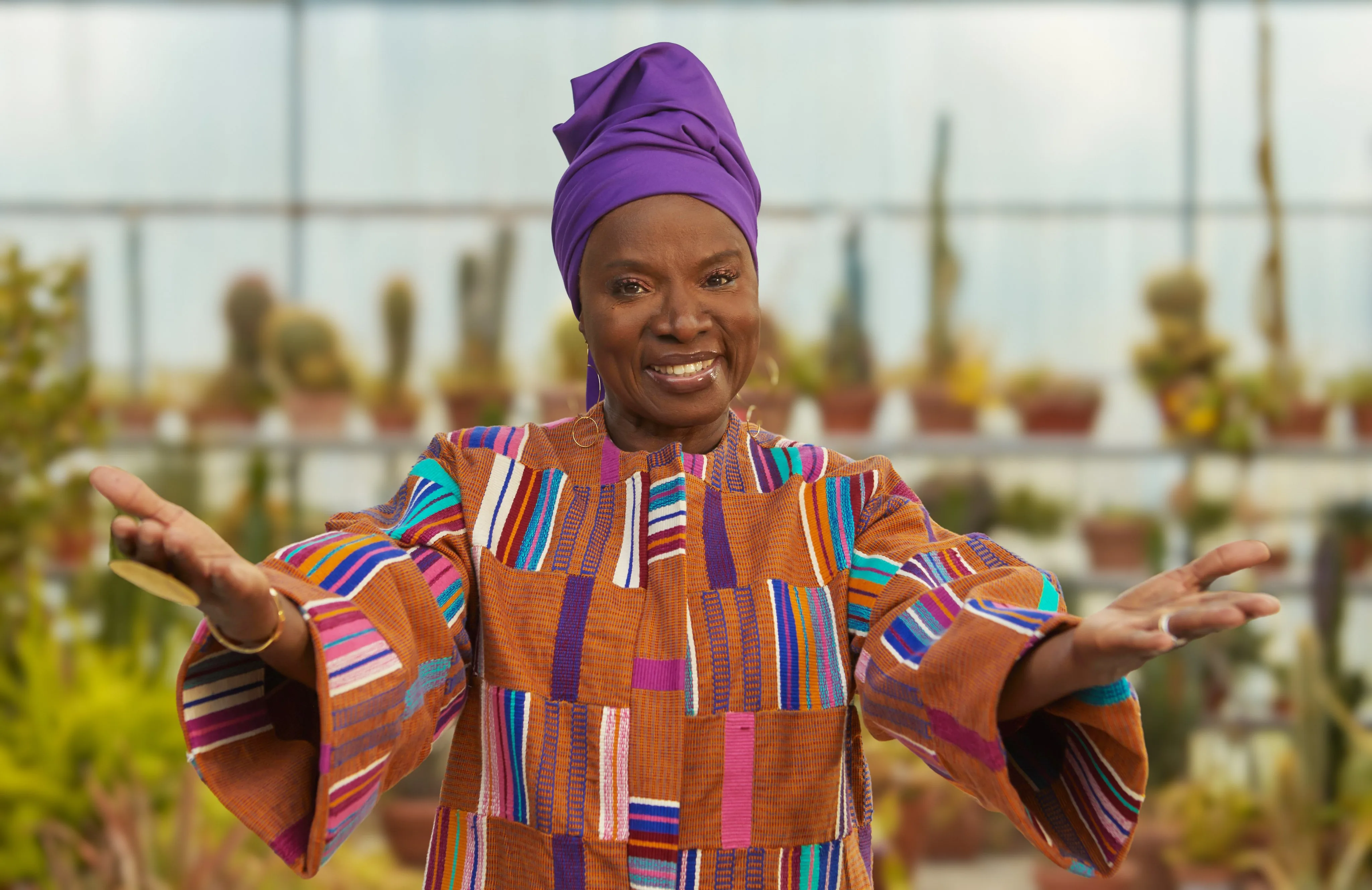 CÉLÉBRATION DE L'EXCELLENCE BÉNINOISE : ANGÉLIQUE KIDJO EN COUVERTURE DE FORBES 